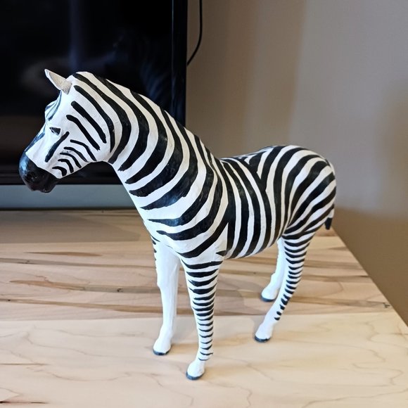 VINTAGE ZEBRA Art Sculpture HANDMADE LEATHER PAPER MACHE w/glass eyes 12" tall - Picture 3 of 7